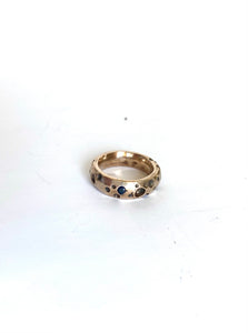 Bronze crater ring w/sapphire