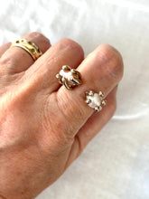 Dual Ring :: Pink Pearl + White Pearl